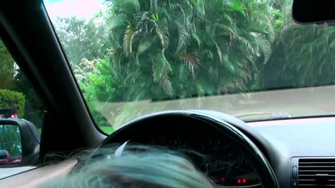 Street Blowjobs: Caucasian Taylor Valentine cum in pussy