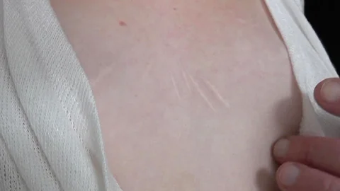 PascalsSubSluts: Female Charlie Ten gets a buzz out of squirts